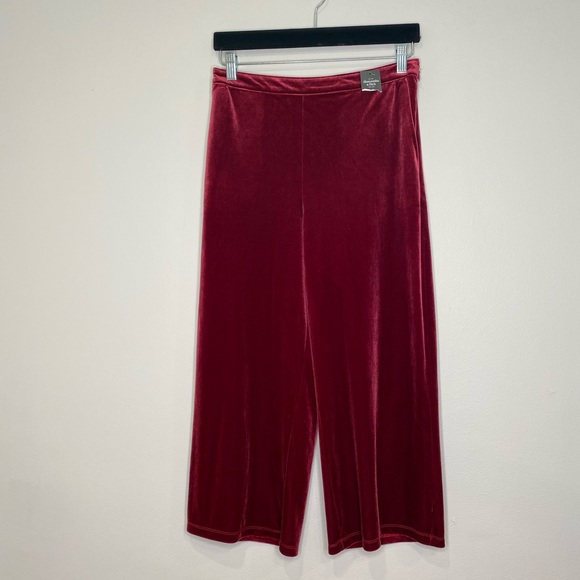 Abercrombie & Fitch Velvet Wide leg Capris - Picture 9 of 10